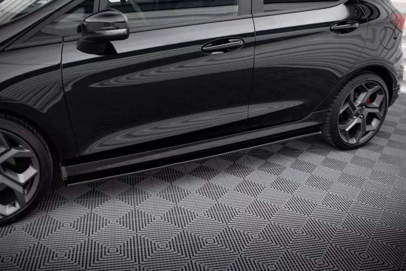 Maxton Design Seitenschweller (Paar) für Ford Fiesta ST / ST-Line Mk8 Hochglanz schwarz – Ansicht 1