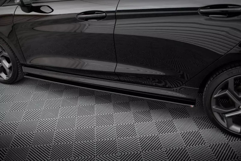 Maxton Design Seitenschweller (Paar) für Ford Fiesta ST / ST-Line Mk8 Hochglanz schwarz – Ansicht 3