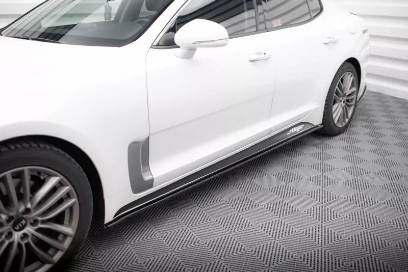 Maxton Design Seitenschweller (Paar) für Kia Stinger GT Hochglanz schwarz – Ansicht 1