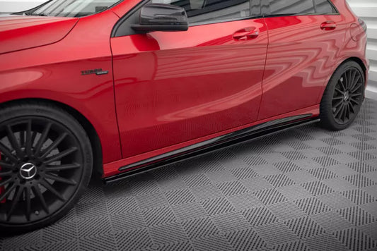 Maxton Design Seitenschweller (Paar) für Mercedes A-Klasse W176 / CLA 117 AMG / CLA 117 AMG-Line Facelift Hochglanz schwarz – Ansicht 1