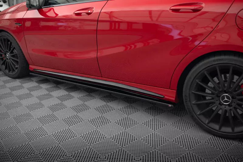 Maxton Design Seitenschweller (Paar) für Mercedes A-Klasse W176 / CLA 117 AMG / CLA 117 AMG-Line Facelift Hochglanz schwarz – Ansicht 2