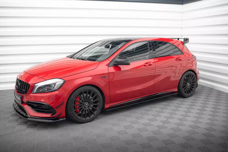 Maxton Design Seitenschweller (Paar) für Mercedes A-Klasse W176 / CLA 117 AMG / CLA 117 AMG-Line Facelift Hochglanz schwarz – Ansicht 3