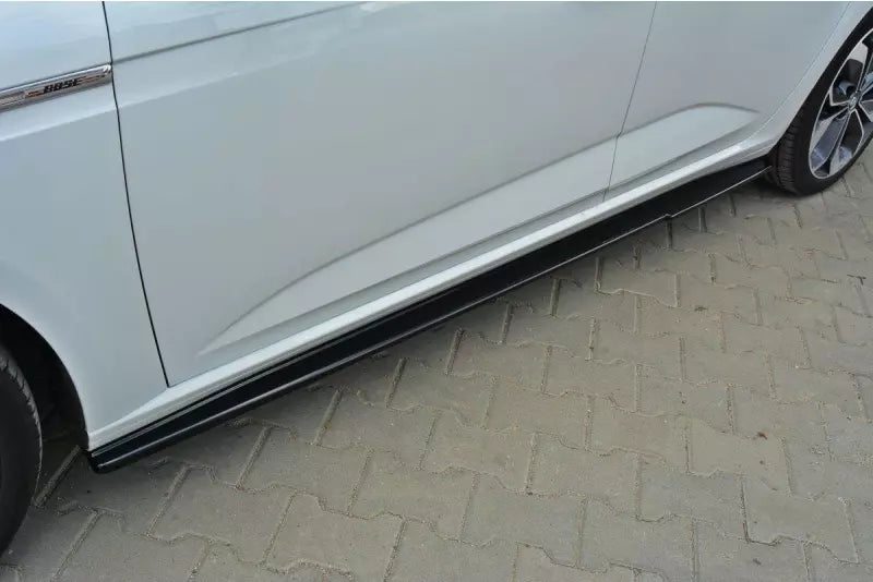 Maxton Design Seitenschweller (Paar) für Renault Megane 4 Hatchback Hochglanz schwarz – Ansicht 1