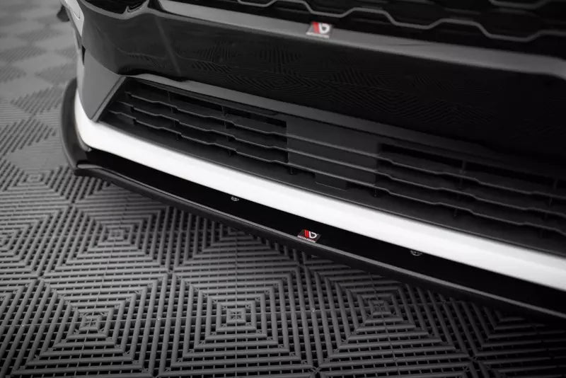 Maxton Design Frontlippe V.2 für Ford Fiesta ST / ST-Line Mk8 Hochglanz schwarz – Ansicht 3
