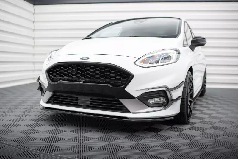 Maxton Design Frontlippe V.3 für Ford Fiesta ST / ST-Line Mk8 Hochglanz schwarz – Ansicht 1