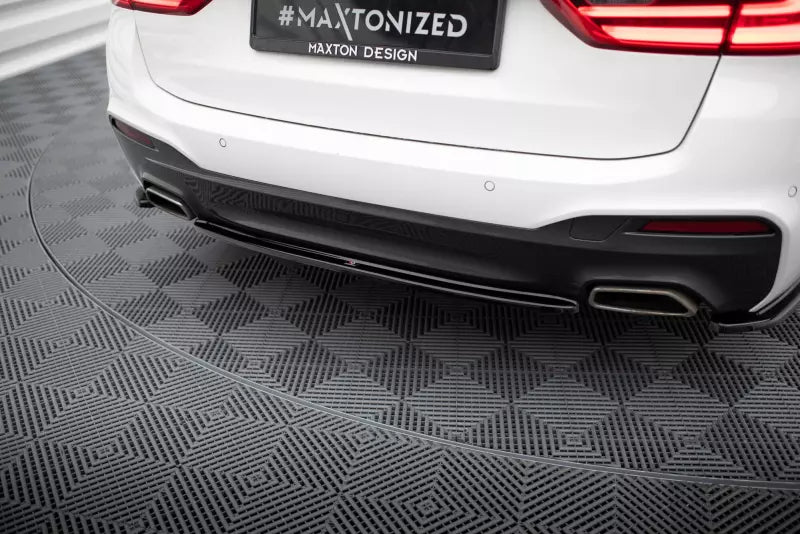 Maxton Design Heckdiffusor für BMW 5er G30 / G31 M Paket Hochglanz schwarz – Ansicht 1