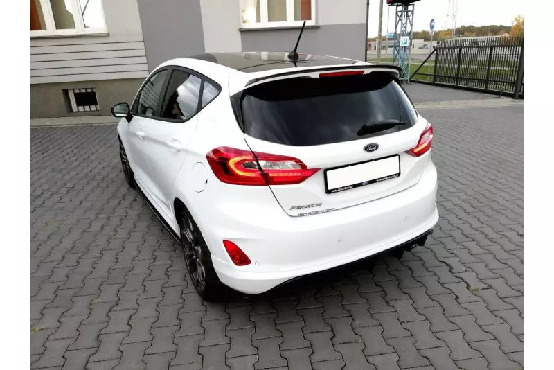 Maxton Design Heckspoiler Lippe für Ford Fiesta Standard / ST-Line Mk8 Hochglanz schwarz – Ansicht 1