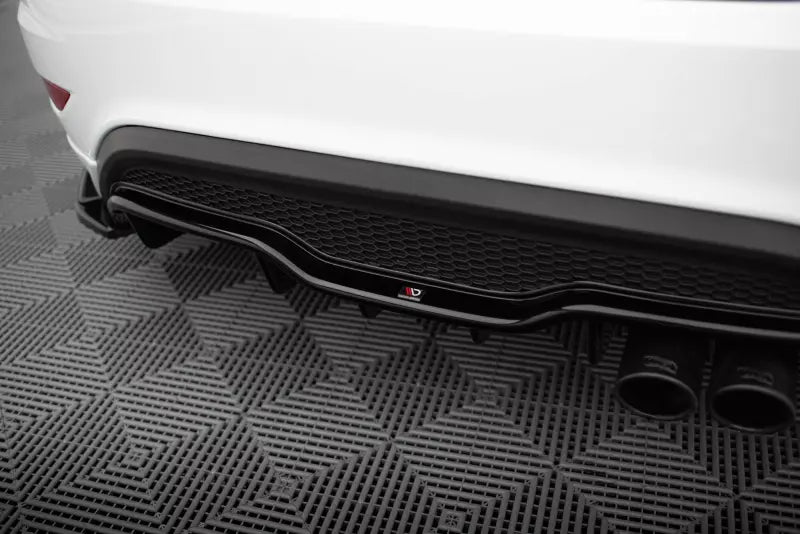 Maxton Design Heckdiffusor für Ford Fiesta ST Mk7 Facelift Hochglanz schwarz – Ansicht 2