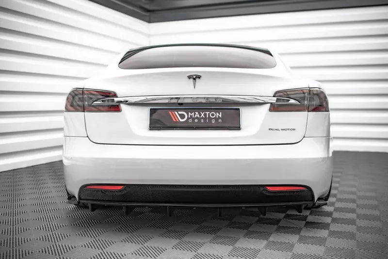 Maxton Design Heckdiffusor für Tesla Model S Facelift Hochglanz schwarz – Ansicht 1