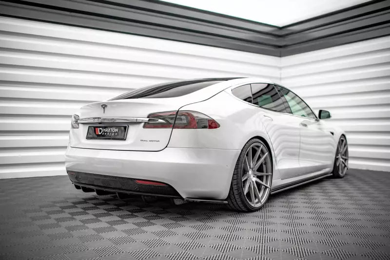 Maxton Design Heckdiffusor für Tesla Model S Facelift Hochglanz schwarz – Ansicht 2