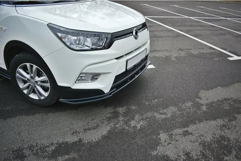 Maxton Design Frontlippe V.1 für Ssangyong Tivoli Hochglanz schwarz – Ansicht 2