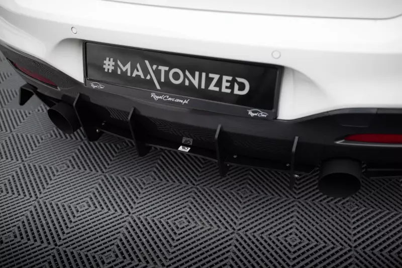 Maxton Design Street Pro Heckdiffusor V.1 für BMW 1er F20 / F21 M Power Facelift – Ansicht 3