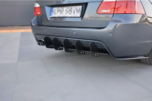 Maxton Design Street Pro Heckdiffusor für BMW 5er E61 Touring M Paket – Ansicht 1