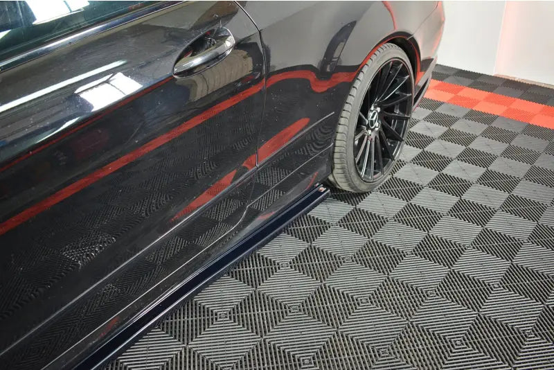 Maxton Design Seitenschweller (Paar) für Mercedes E-Klasse W207 / C207 Coupe AMG-Line Hochglanz schwarz – Ansicht 3