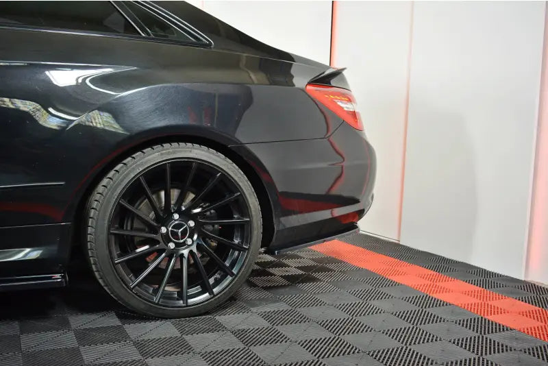 Maxton Design Diffusor Flaps für Mercedes E-Klasse W207 / C207 Coupe AMG-Line Hochglanz schwarz – Ansicht 2
