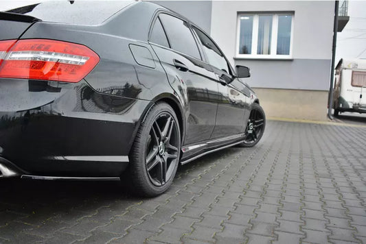 Maxton Design Seitenschweller (Paar) für Mercedes E63 AMG W212 Hochglanz schwarz – Ansicht 1