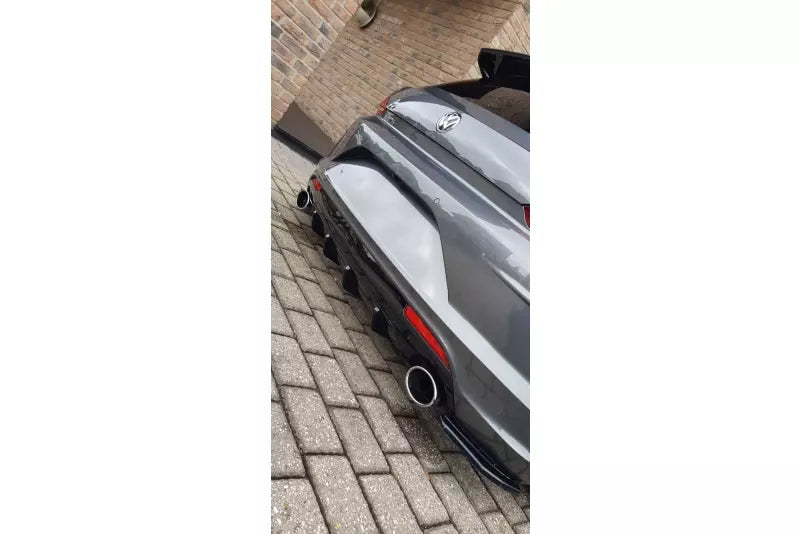 Maxton Design Heckdiffusor für VW Scirocco 3 R Facelift Hochglanz schwarz – Ansicht 4