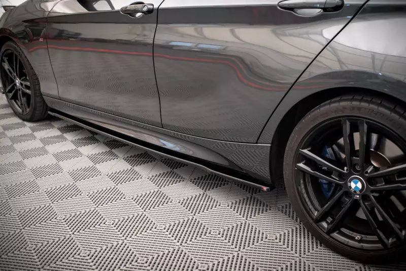 Maxton Design Seitenschweller (Paar) V.2 für. BMW 1er F20 M135i / M140i / M Paket (5-Türer) Hochglanz schwarz – Ansicht 2