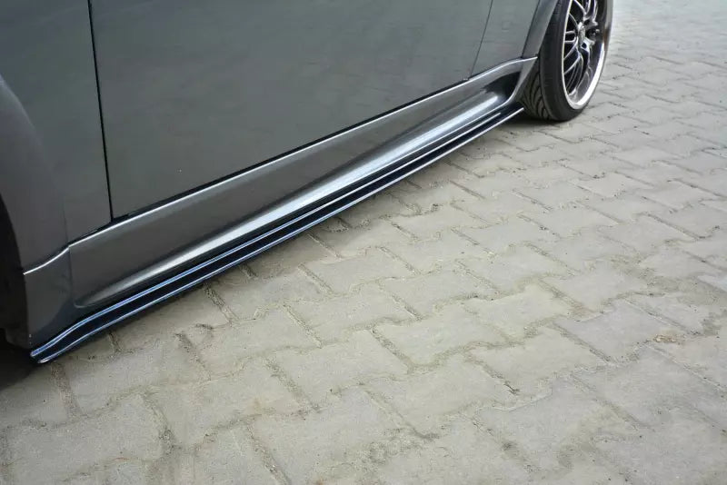 Maxton Design Seitenschweller (Paar) für Mini R53 Cooper S JCW Hochglanz schwarz – Ansicht 1
