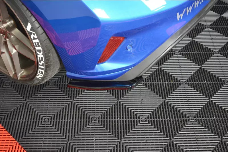 Maxton Design Diffusor Flaps V.1 für Ford Focus ST-Line Mk4 Hochglanz schwarz – Ansicht 1