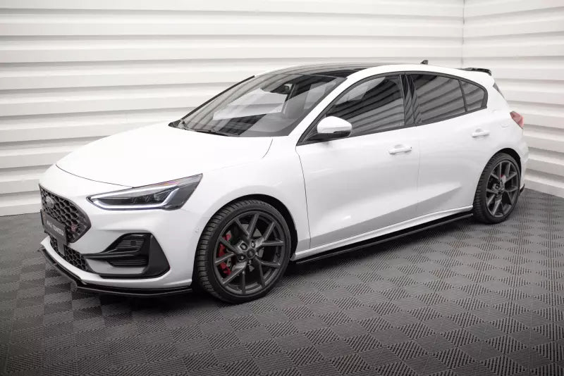 Maxton Design Seitenschweller (Paar) für Ford Focus ST-Line Mk4 Hochglanz schwarz – Ansicht 2