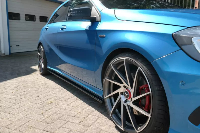 Maxton Design Seitenschweller (Paar) für Mercedes W176 AMG-Line Hochglanz schwarz – Ansicht 2