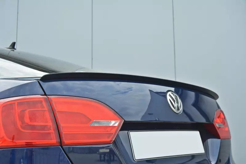 Maxton Design Heckspoiler Lippe für VW Jetta 6 Limo vor Facelift Hochglanz schwarz – Ansicht 2