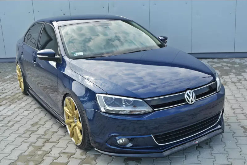 Maxton Design Frontlippe V.2 für VW Jetta 6 Limousine vor Facelift Hochglanz schwarz – Ansicht 2