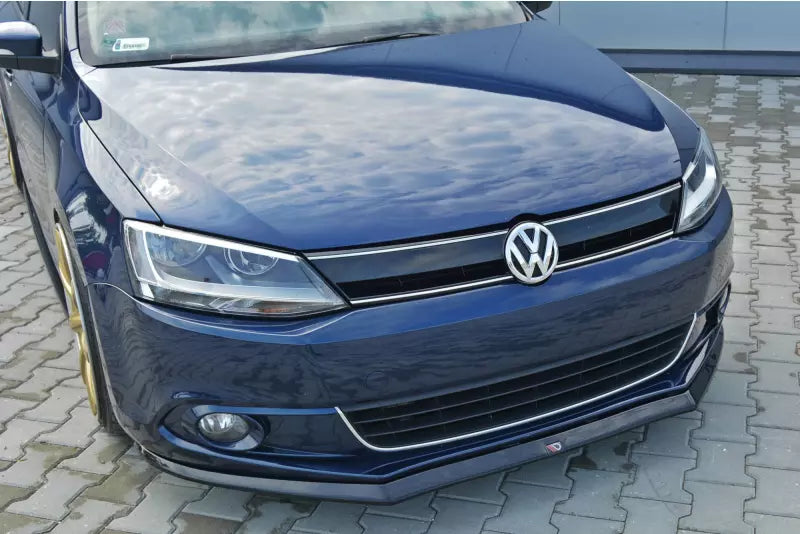 Maxton Design Frontlippe V.2 für VW Jetta 6 Limousine vor Facelift Hochglanz schwarz – Ansicht 3