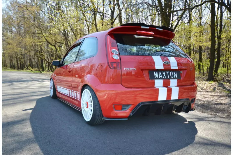 Maxton Design Heckdiffusor für Ford Fiesta ST Mk6 Hochglanz schwarz – Ansicht 1