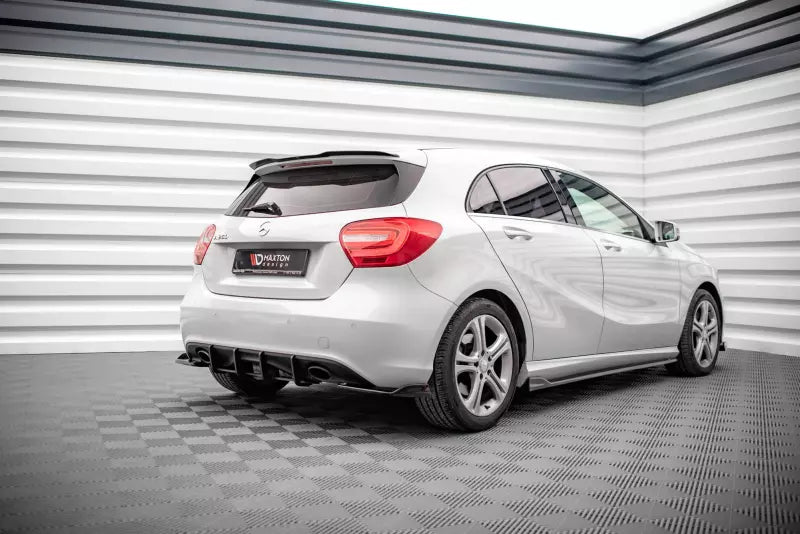 Maxton Design Heckspoiler Lippe für Mercedes A-Klasse W176 Hochglanz schwarz – Ansicht 2